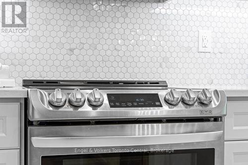 42 Silver Crescent, Collingwood, ON - Indoor Photo Showing Kitchen
