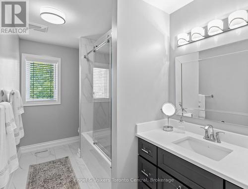 42 Silver Crescent, Collingwood, ON - Indoor Photo Showing Bathroom