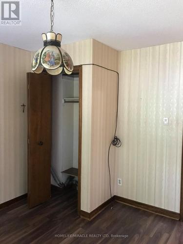 850 Chippenham Drive, Mississauga, ON 