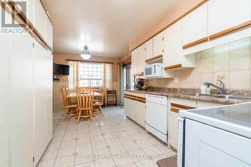 850 Chippenham Drive, Mississauga, ON 