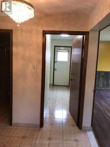 850 Chippenham Drive, Mississauga, ON 
