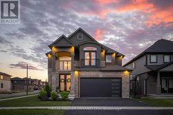 26 SWAN AVENUE  Pelham (Fonthill), ON L0S 1E6