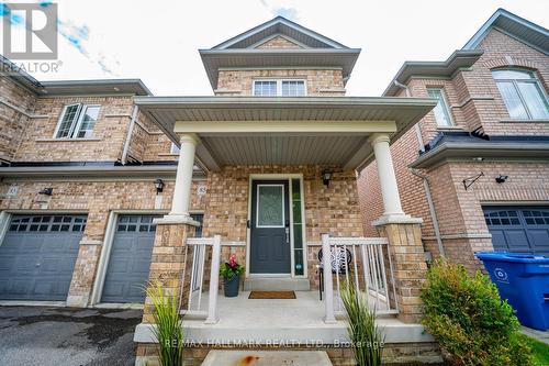 85 VERA LYNN CRESCENT  Whitchurch-Stouffville, ON L4A 0X4