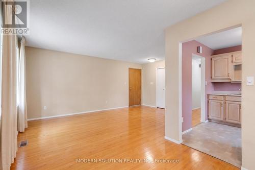 108 Fassett Court, Hamilton, ON - Indoor Photo Showing Other Room