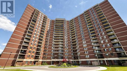 405 - 121 TRUDELLE STREET  Toronto, ON M1J 3K4