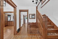 98 CEDAR STREET Belleville (Belleville Ward), ON K8P 3M4