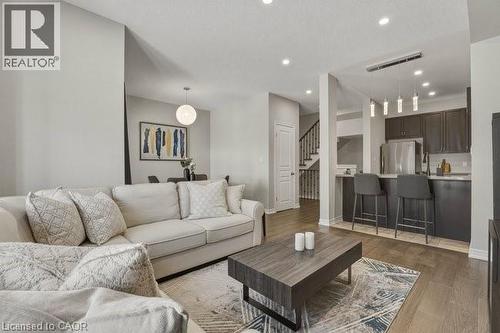4128 Palermo Common, Burlington, ON - Indoor Photo Showing Living Room