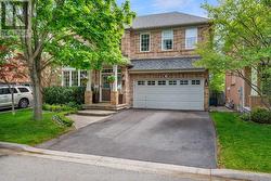 1392 PINECLIFF ROAD  Oakville, ON L6M 3Z1