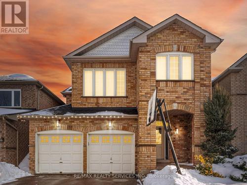 33 SEWELLS LANE  Brampton, ON L7A 2Z9