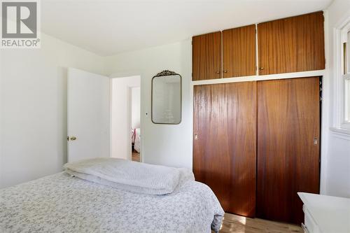 104 Eastern Ave, Sault Ste. Marie, ON - Indoor Photo Showing Bedroom