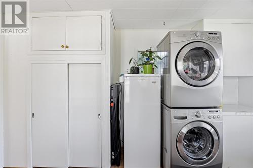 104 Eastern Ave, Sault Ste. Marie, ON - Indoor Photo Showing Laundry Room