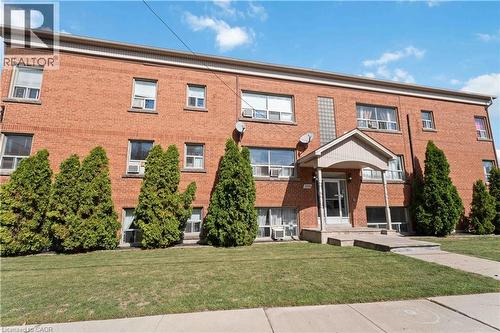 2189 King Street E Unit# 4, Hamilton, ON - Outdoor