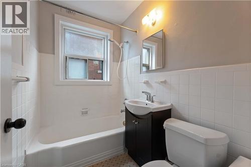 2189 King Street E Unit# 4, Hamilton, ON - Indoor Photo Showing Bathroom