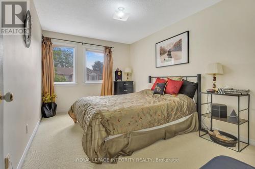 7 Westpointe Crescent, Ottawa, ON 