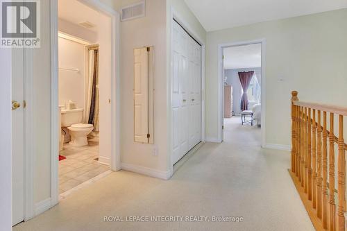 7 Westpointe Crescent, Ottawa, ON 