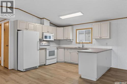 119 Railway Avenue, Kinistino, SK 
