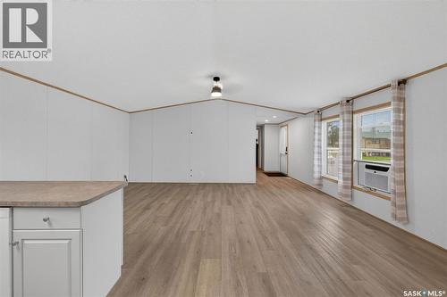 119 Railway Avenue, Kinistino, SK 
