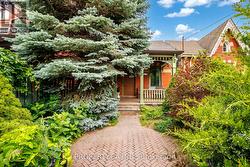 233 CLINTON STREET  Toronto, ON M6G 2Y4