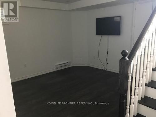 3 Benjamin Way, Whitby, ON 