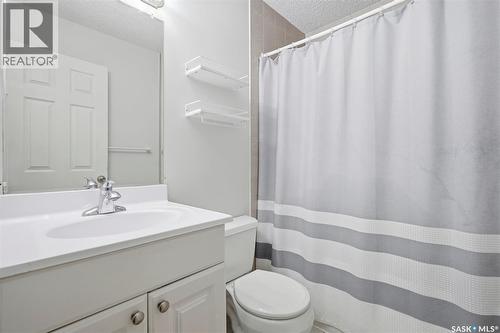 423 Nesbitt Way, Saskatoon, SK 
