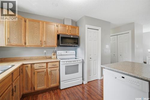 423 Nesbitt Way, Saskatoon, SK 
