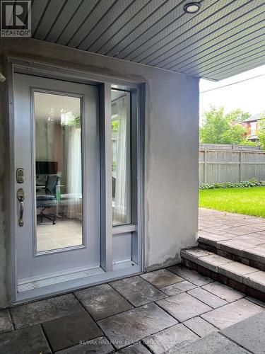 Separate entry to the lower level in-law suite. - 92 Grange Avenue, Ottawa, ON 