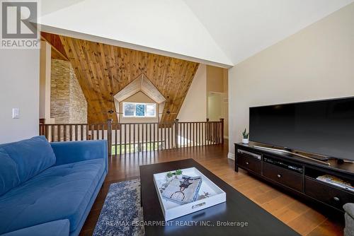 4320 Random Acres Road, Milton, ON 