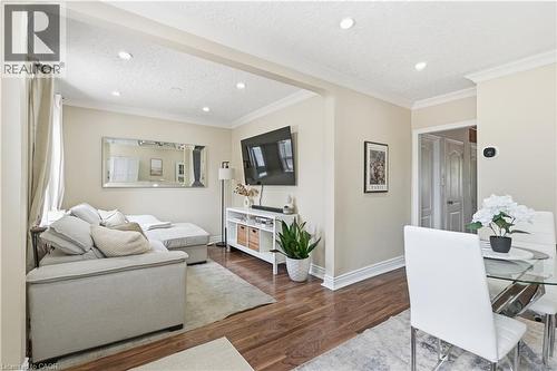 141 Mcanulty Boulevard, Hamilton, ON - Indoor
