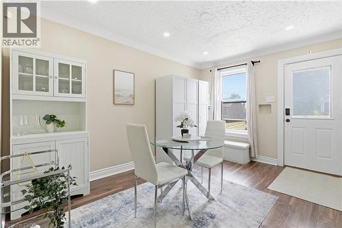 141 Mcanulty Boulevard, Hamilton, ON - Indoor Photo Showing Dining Room