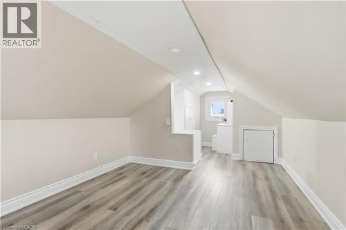 141 Mcanulty Boulevard, Hamilton, ON - Indoor Photo Showing Other Room