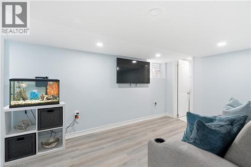 141 Mcanulty Boulevard, Hamilton, ON - Indoor
