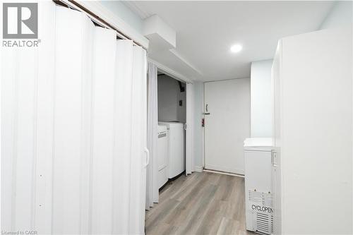 141 Mcanulty Boulevard, Hamilton, ON - Indoor Photo Showing Other Room