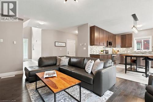 921 Eden Oak Court, Kitchener, ON - Indoor Photo Showing Living Room