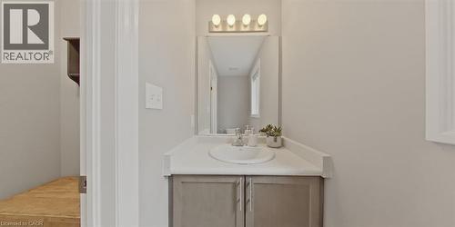 921 Eden Oak Court, Kitchener, ON - Indoor Photo Showing Bathroom
