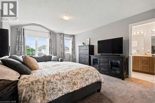 921 Eden Oak Court, Kitchener, ON - Indoor Photo Showing Bedroom