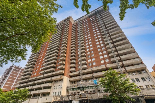 Front of Structure - 210-3535 Av. Papineau, Montréal (Le Plateau-Mont-Royal), QC 