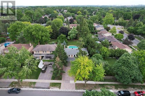 3 SIR LANCELOT DRIVE  Markham, ON L3P 3S3