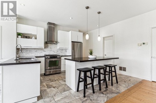 27 Bagshaw Crescent, Uxbridge, ON 