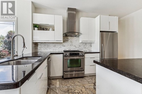 27 Bagshaw Crescent, Uxbridge, ON 