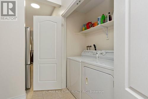 Main floor laundry - 52 Oasis Way, Markham, ON 