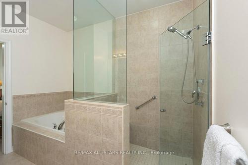 Walk in shower - 52 Oasis Way, Markham, ON 
