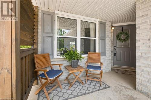 16 White Sands Court, Kitchener, ON 