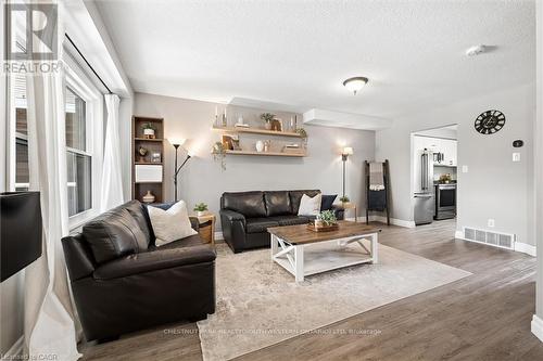 16 White Sands Court, Kitchener, ON 