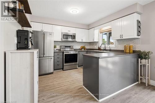 16 White Sands Court, Kitchener, ON 