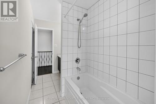 4 Midhurst Heights, Hamilton, ON 