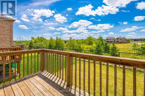 4 Midhurst Heights, Hamilton, ON 