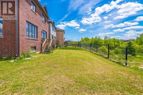 4 Midhurst Heights, Hamilton, ON 