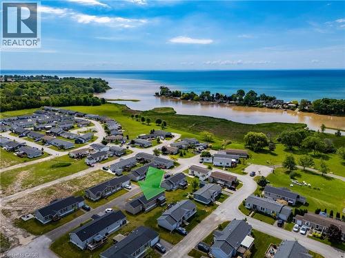 11 Hickory Hollow, Nanticoke, ON 