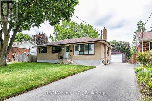 571 FINUCANE STREET  Oshawa (Mclaughlin), ON L1J 5L5