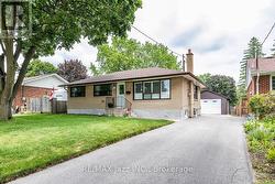 571 FINUCANE STREET Oshawa (Mclaughlin), ON L1J 5L5